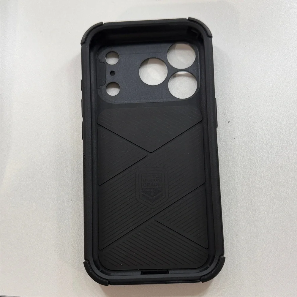 ESR Black Tough Magnetic Case for iPhone